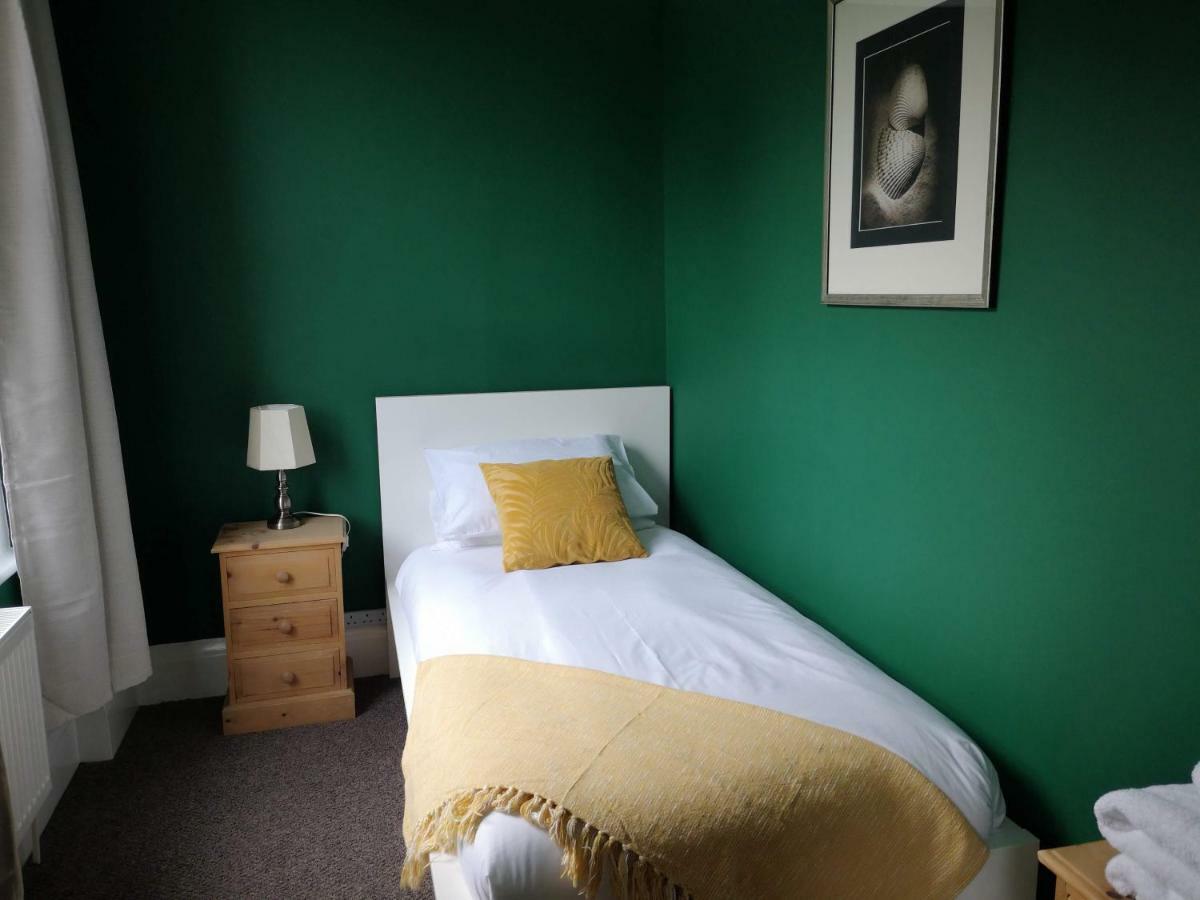 2 Bedroom Apartment At Kent Escapes Short Lets & Serviced Accommodation Kent, Bouverie Escape Folkestone With Wifi Exteriér fotografie